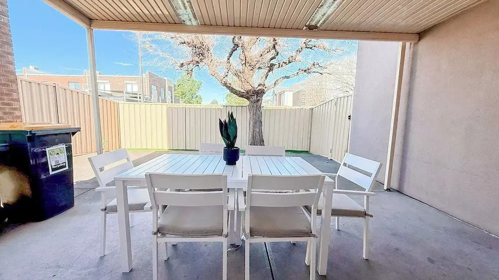 StayAU Family Haven Pet-Friendly