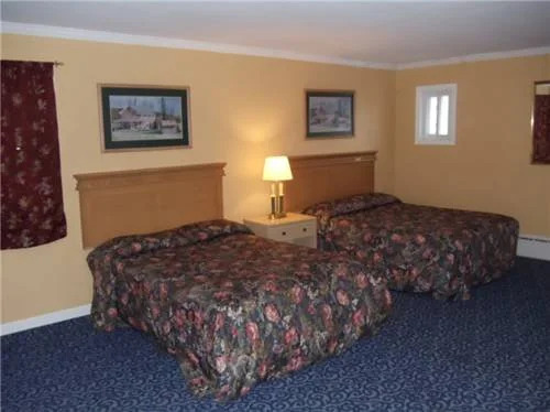 Fernwood Motel