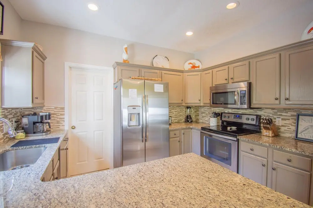 603 Porpoise Dr