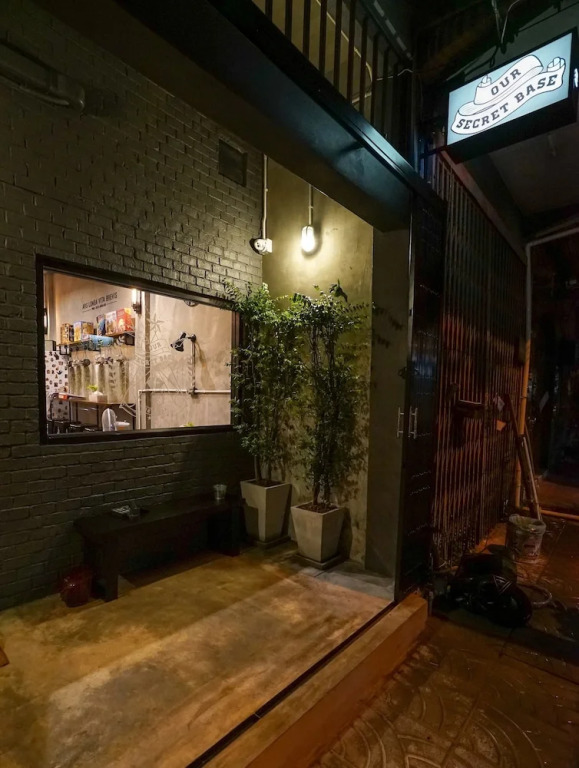 Our Secret Base - Hostel