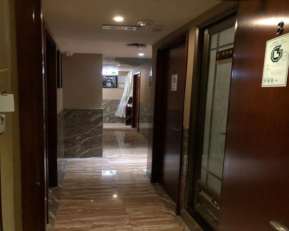 Rich Hostel