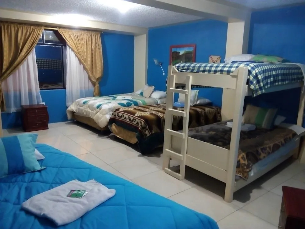 Hostal y Complejo Turístico La Rueda