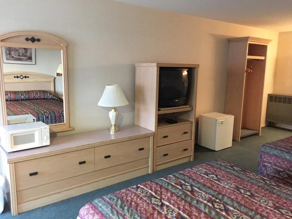 Motel Three