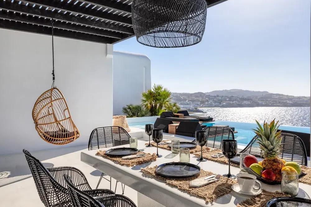 Psarou Black Villas