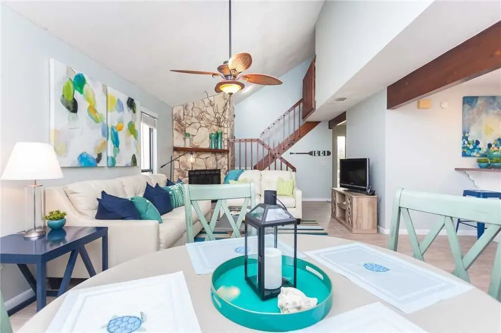Napping Turtle, 3 Bedrooms, Ocean Front, Sleeps 9, Wireless Internet