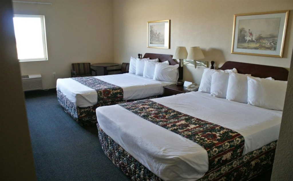 Brady Hotel