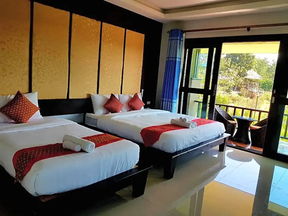 Poochommhok Resort