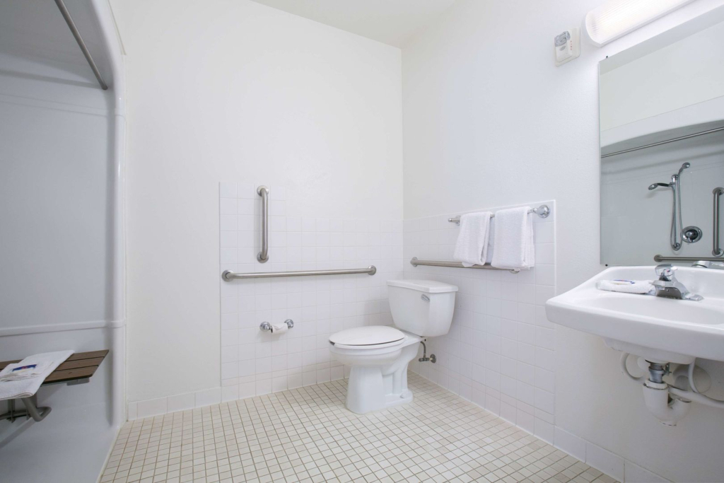 Motel 6-Brooklyn Center, MN - Minneapolis
