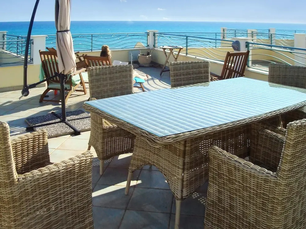 House With 3 Bedrooms in Brancaleone, With Wonderful sea View, Furnish