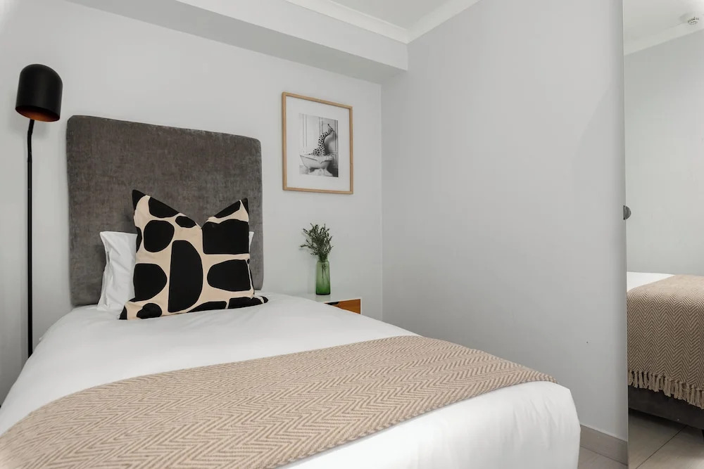 220 On Loop Luxury Apartments