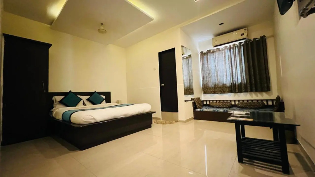 FARM HOUSE RESIDENCY