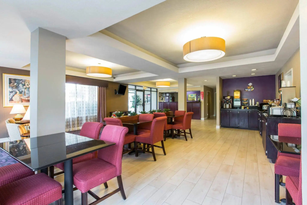 Royal Palms Inn