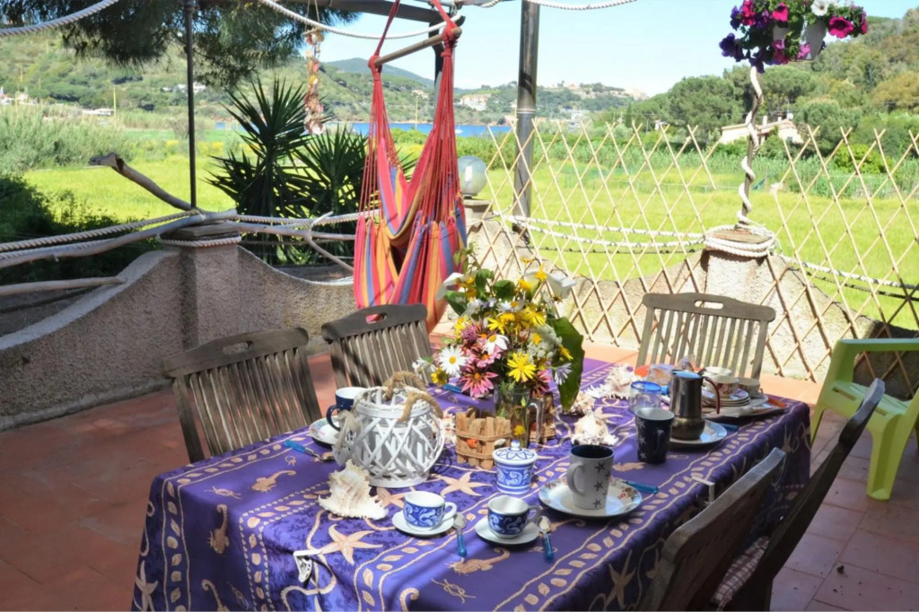 Nice apartment with large Terrace..-La Rotta