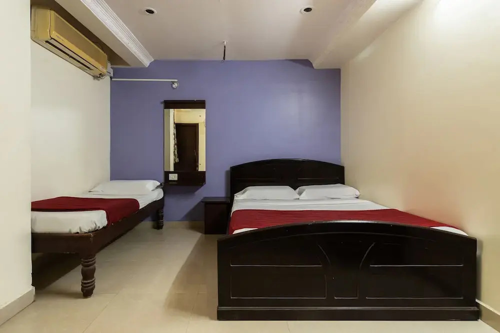 SPOT ON 47477 Hotel Maurya Paradise Inn