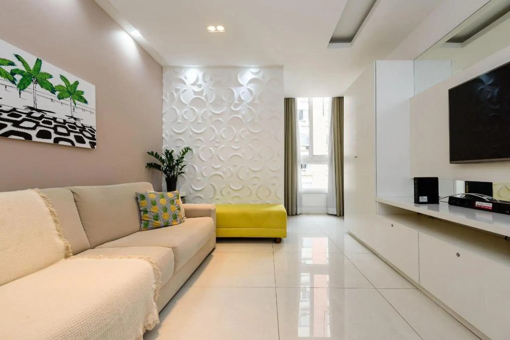 Omar do Rio - Moderno 2Qtos, Internet 120mbps, WorkStation, Smart TV, 300m da Praia de Copacabana - BR 531-902