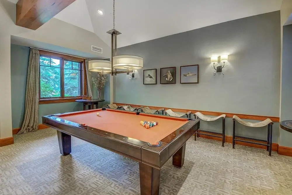 Hummingbird Retreat - Four Bedroom Townhome