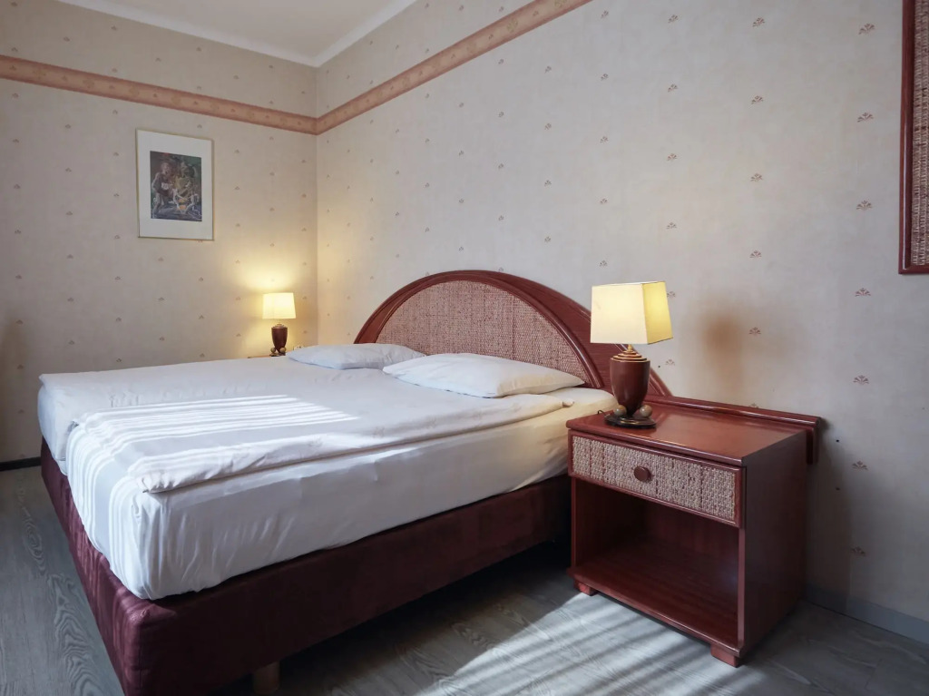 Hotel Crystal