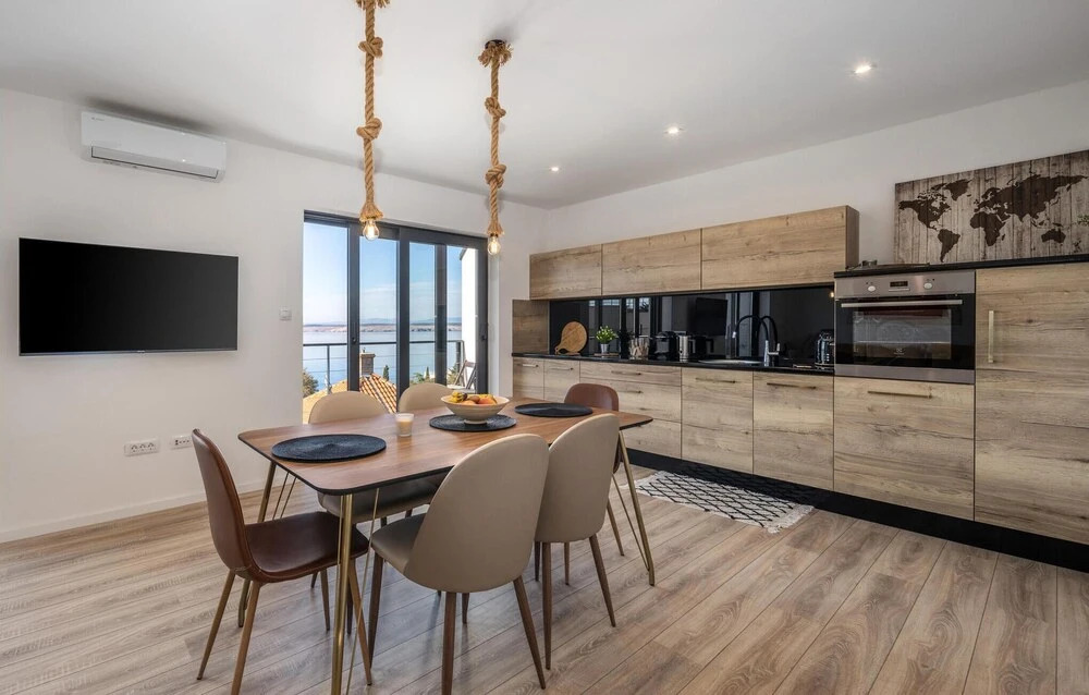 Amazing Apartment in Dramalj With 2 Bedrooms and Wifi