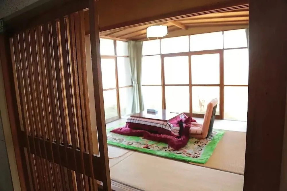 Tsuetsukitoge Zekkei no Yado