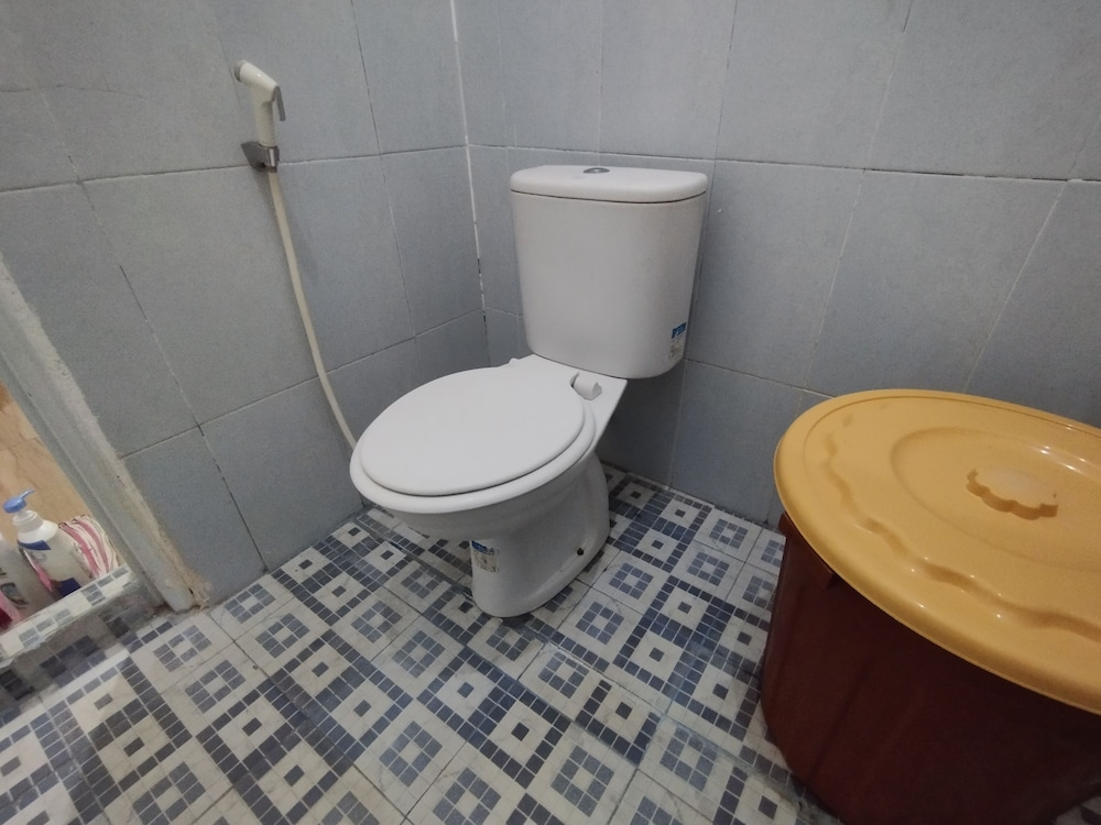 Hotel O Homestay Bonjeruk Near Restoran Pawon 21 Bonjeruk