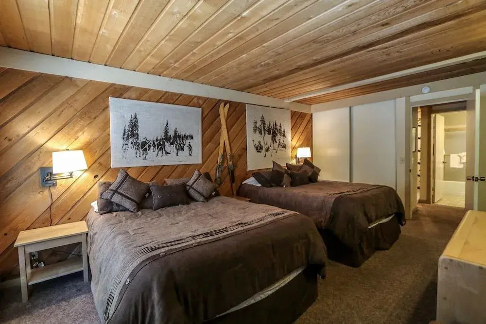 Snowbird 109 1 Bedroom 1 Bathroom Condo