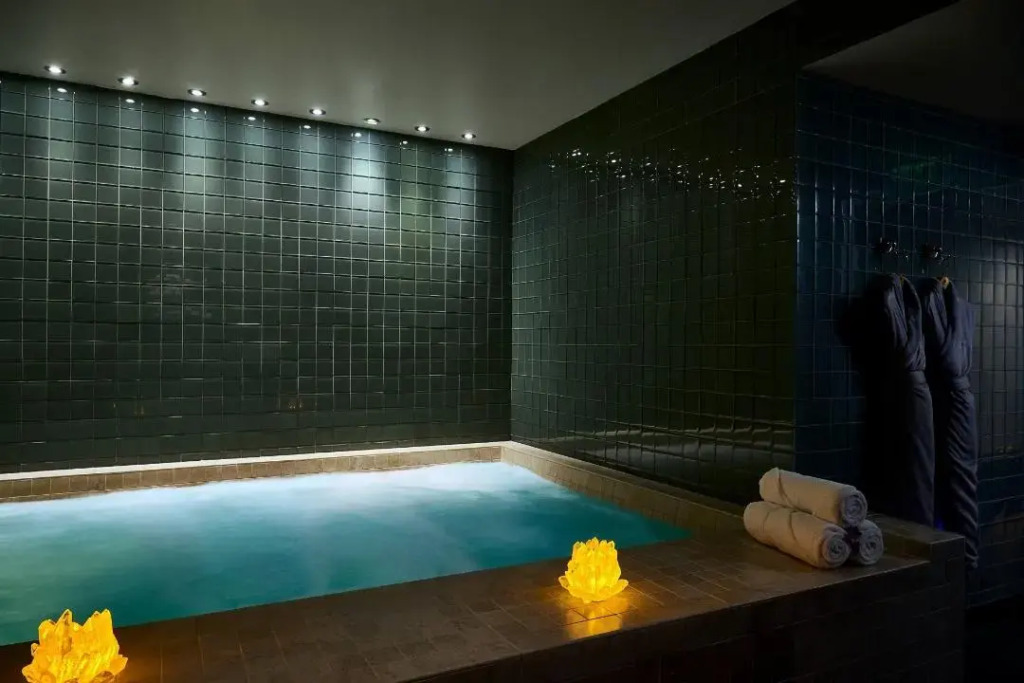 Mandarin Oriental, Boston