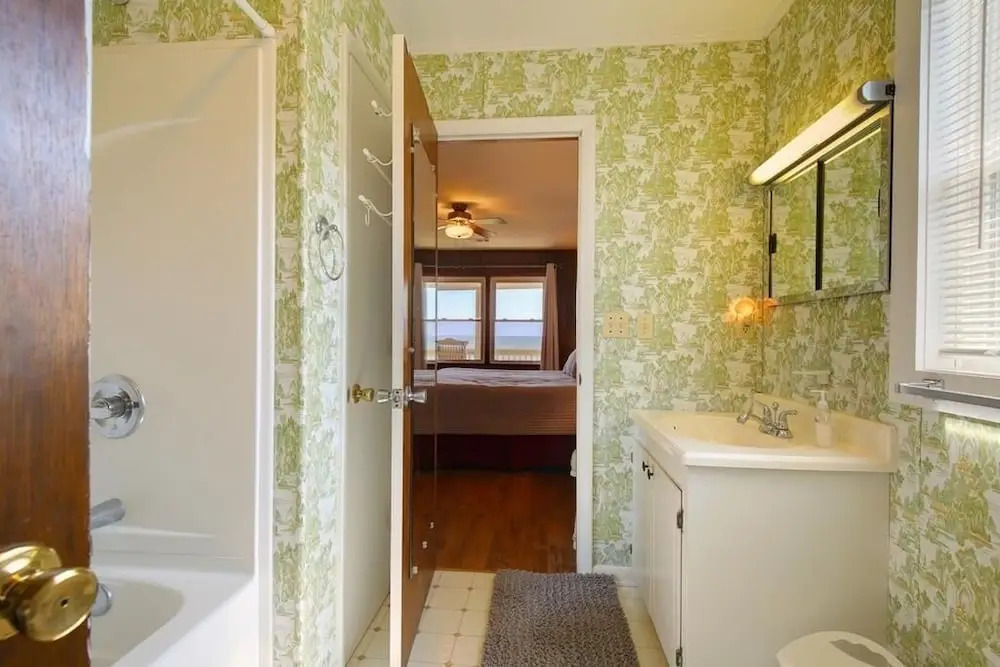 Time Out - 4 Br Home