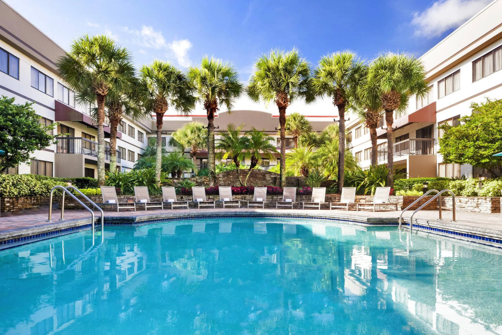 Sheraton Suites Orlando Airport Hotel
