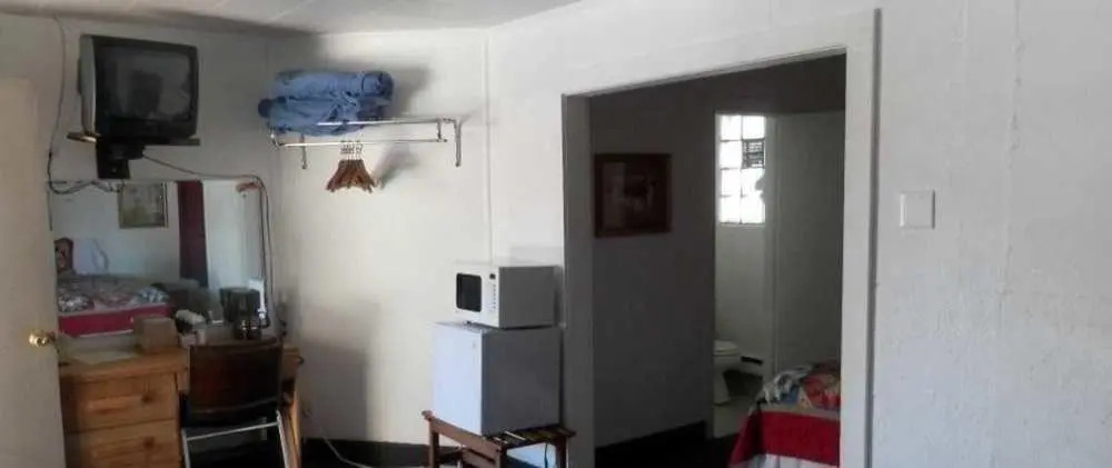 WestWard Motel