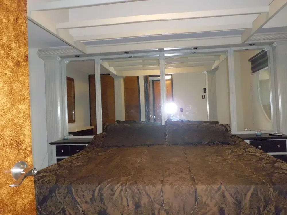 Condo Royal 605