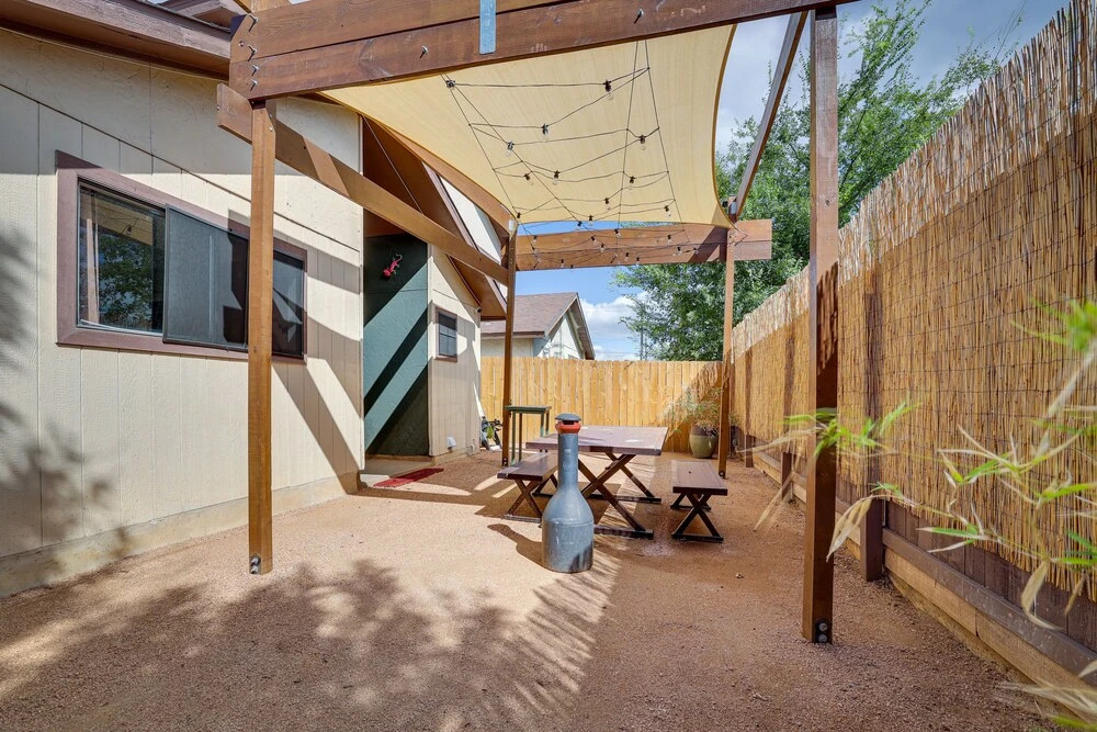 San Antonio Townhome: 3 Mi to Lackland Afb!
