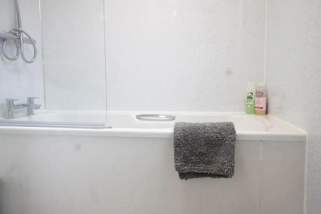 Adrian House, Near Hospital, Easy Parking + Garden