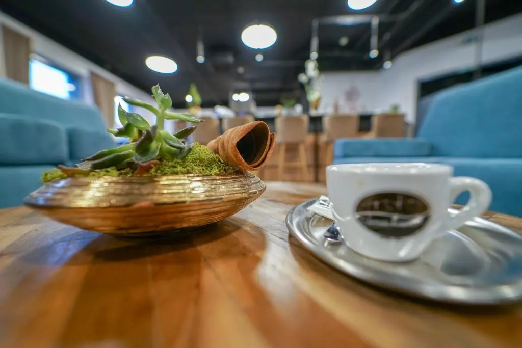 CHORS like a hotel - Capsule & NFT Boutique Hostel Bratislava - City Center