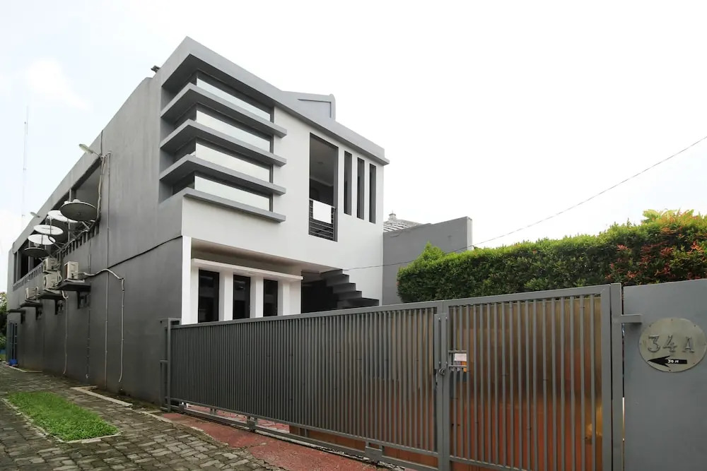 Airy Eco Mampang Prapatan Enam Belas 34B Jakarta