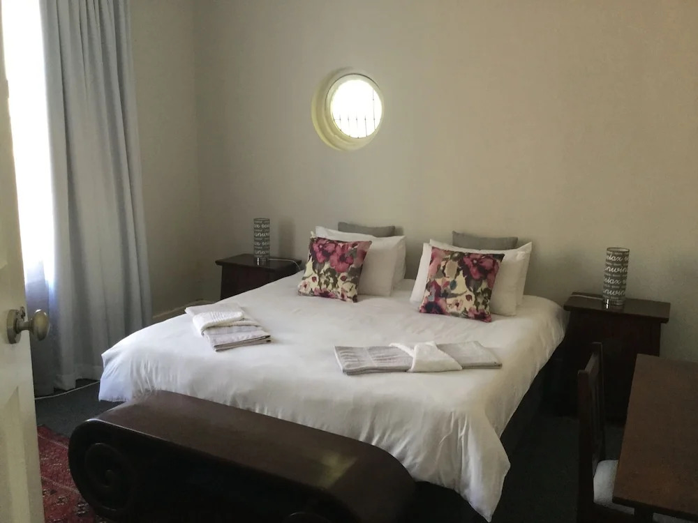 Harcourt Lodge