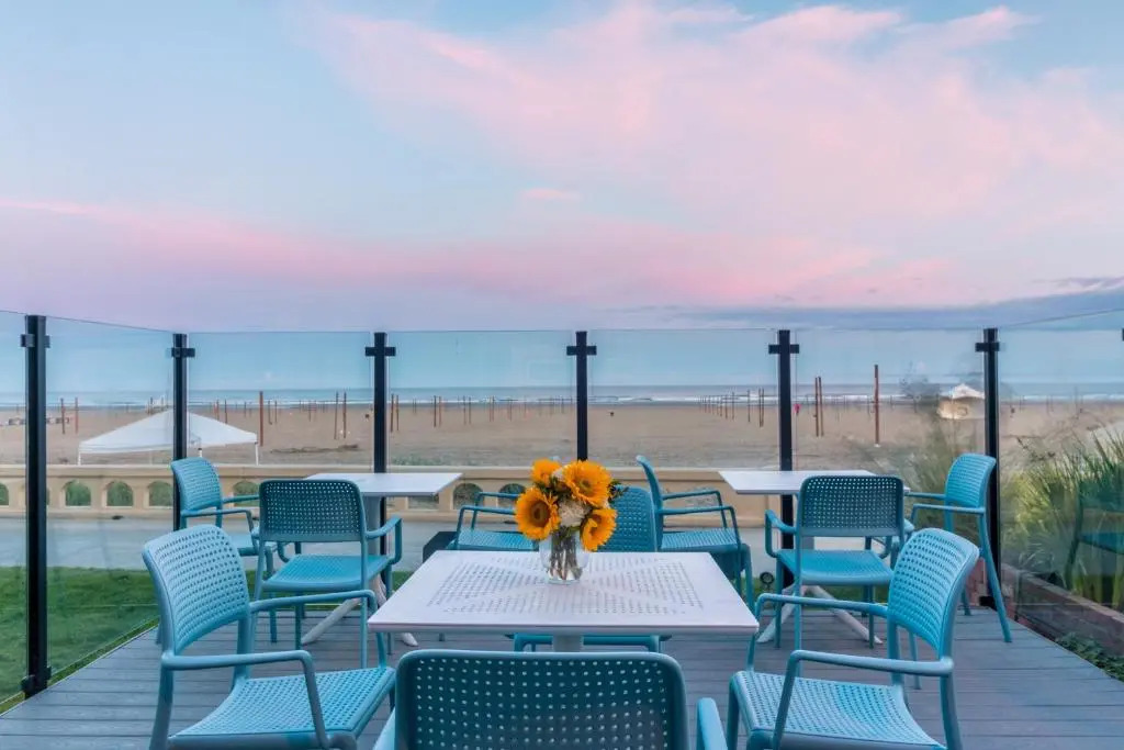 Seashore Inn on the Beach Seaside