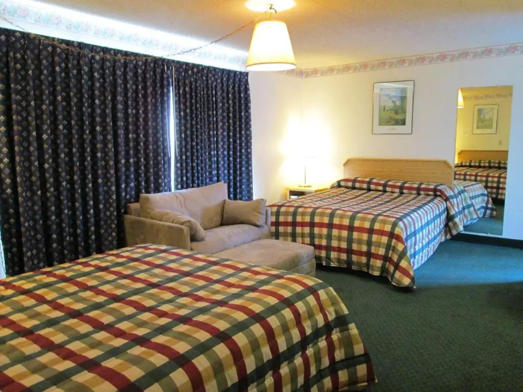 Town House Motel Inc