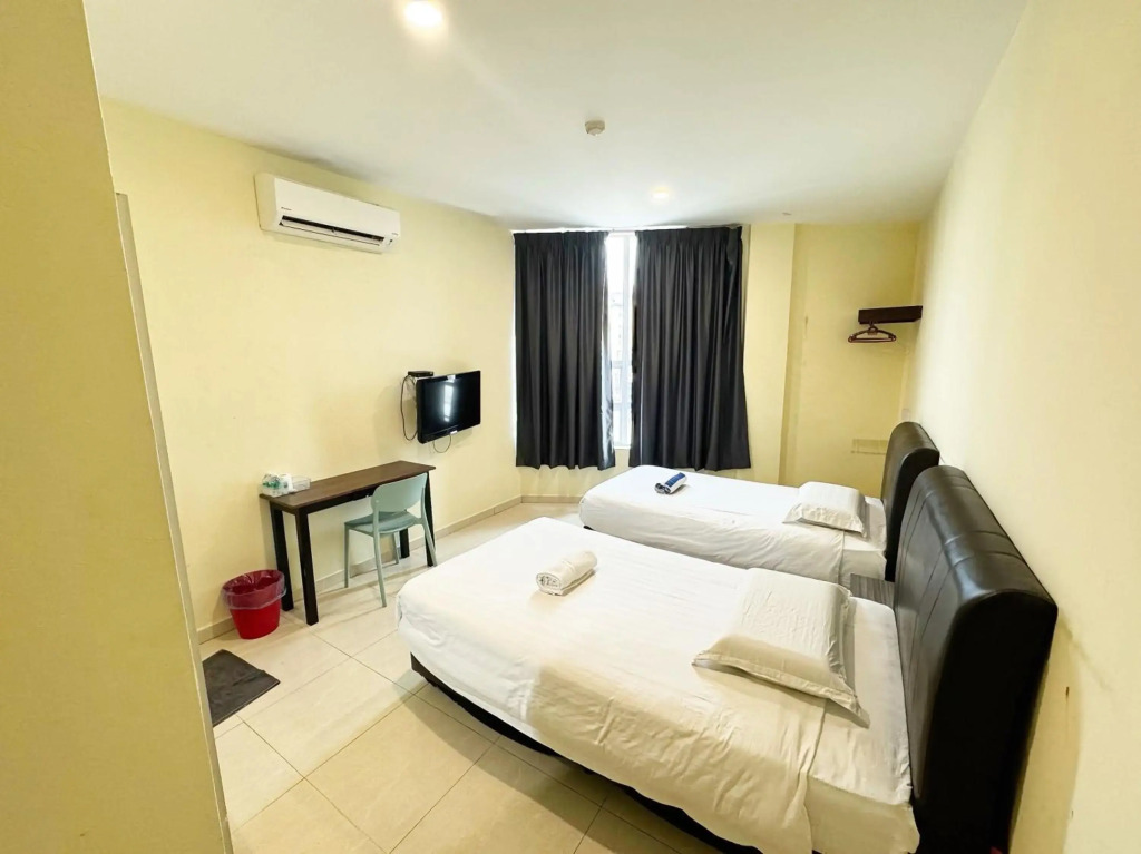 OYO 89493 Q Hotel Mentakab
