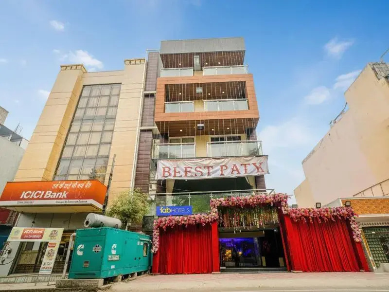Fabhotel Prime Blest Park