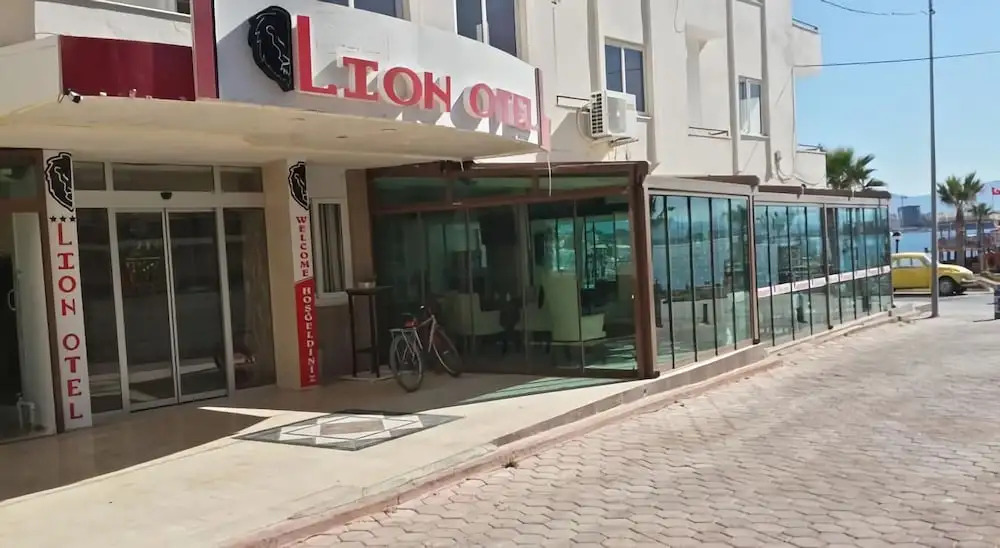 Lion Otel