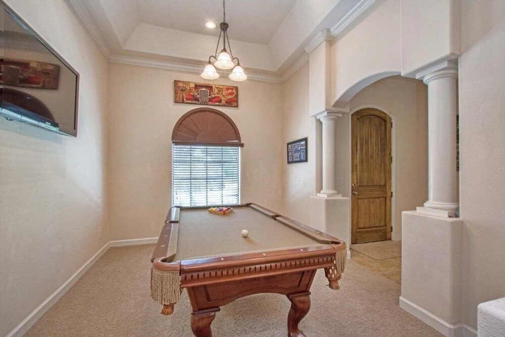 Private Oasis With Pool & Spa- 3400clr 4 Bedroom Home by RedAwning