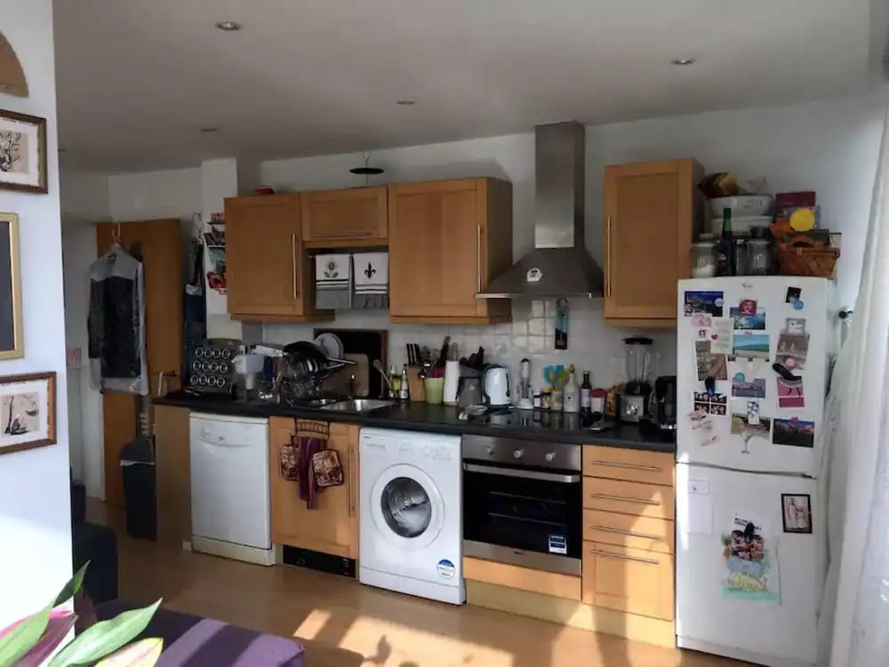 Large 1 Bedroom Flat Near Brixton