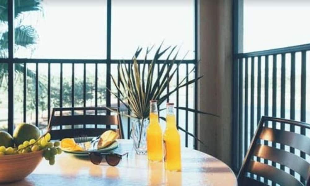 2 Bedroom Condo Next to Disney World! Full of Amenities, Water Park, Golf Course