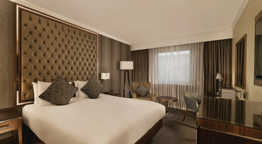 DoubleTree by Hilton Woking