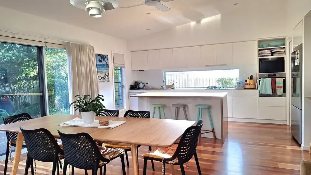 Coastal Home just 300m from the Beach