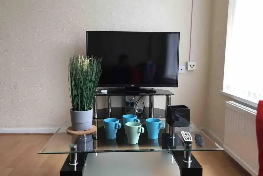 Modern 1 Bed Apartment - Leafy Chorlton Suburbs