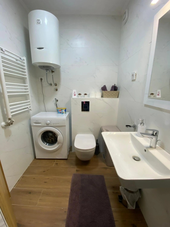 Moonlit Studio Apartment