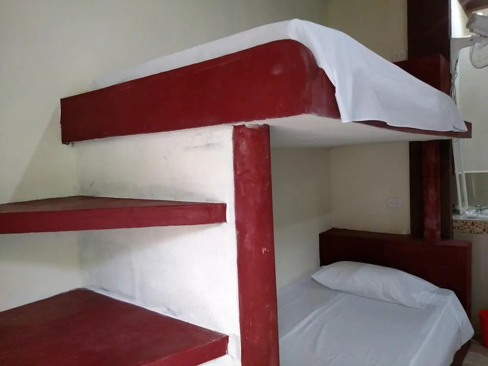 Zapote Tree Inn