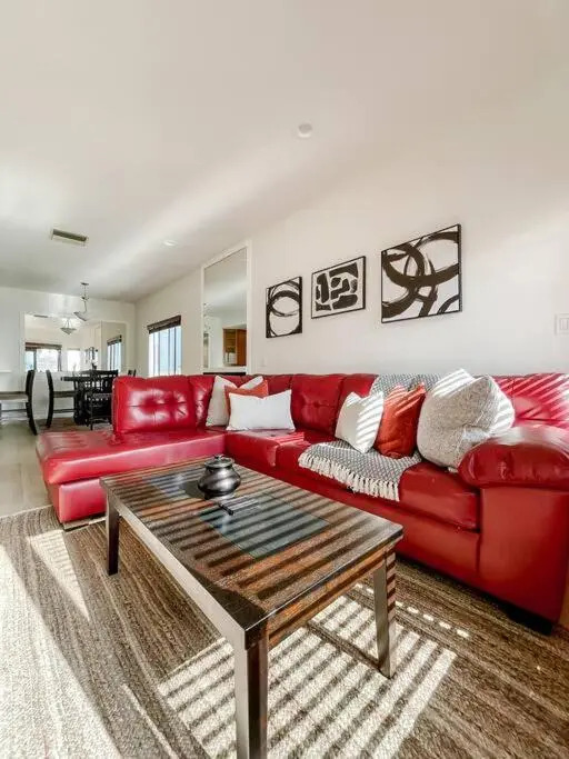 Supreme 2BD/3BA Condo - Los Angeles