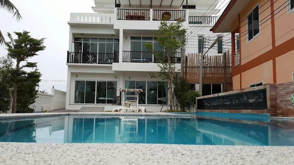 Jacky Jame Resort